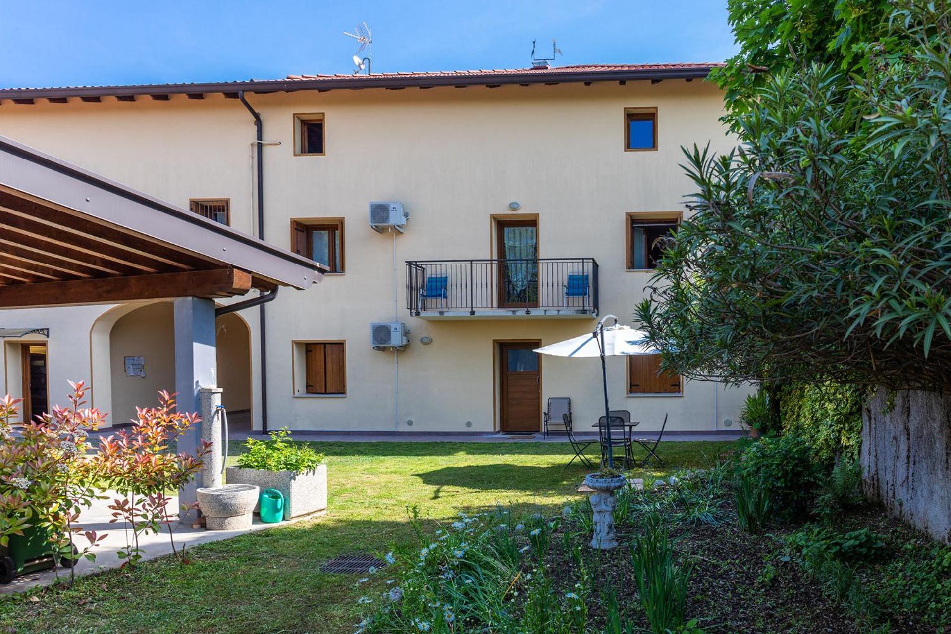 Albergo Diffuso Magredi Vivaro Esterno foto