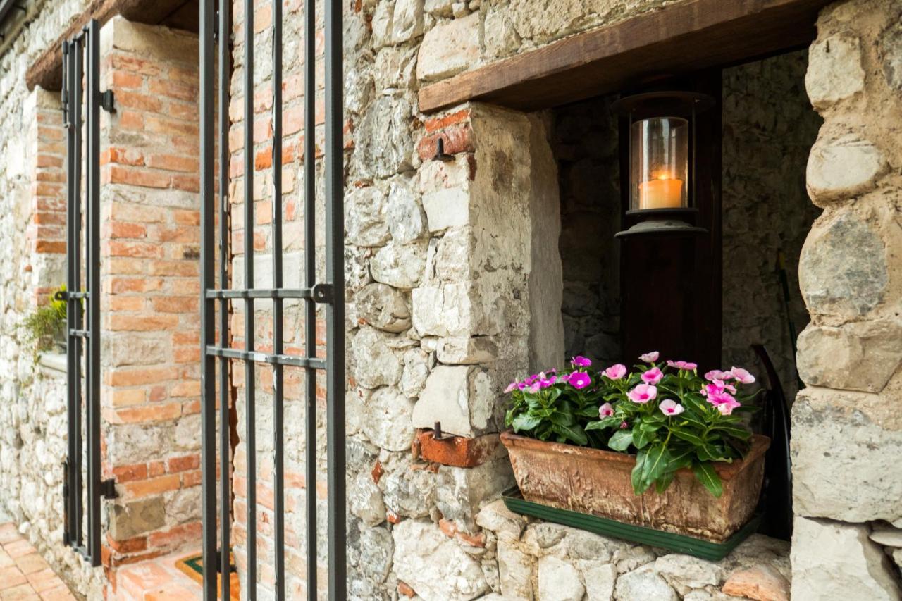 Albergo Diffuso Magredi Vivaro Esterno foto